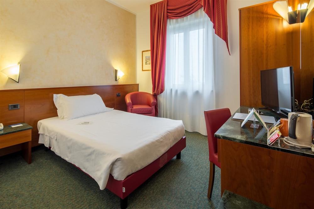 Best Western Hotel Turismo San Martino Buon Albergo Exterior photo