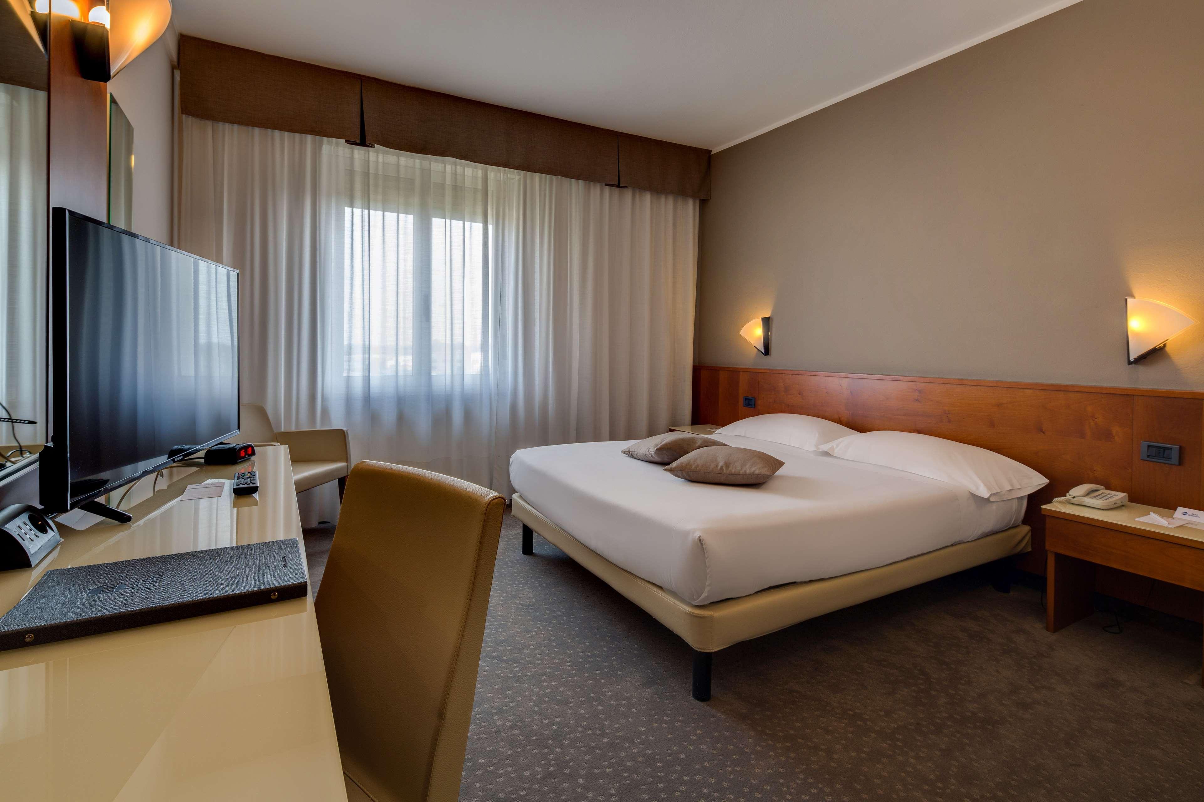 Best Western Hotel Turismo San Martino Buon Albergo Exterior photo