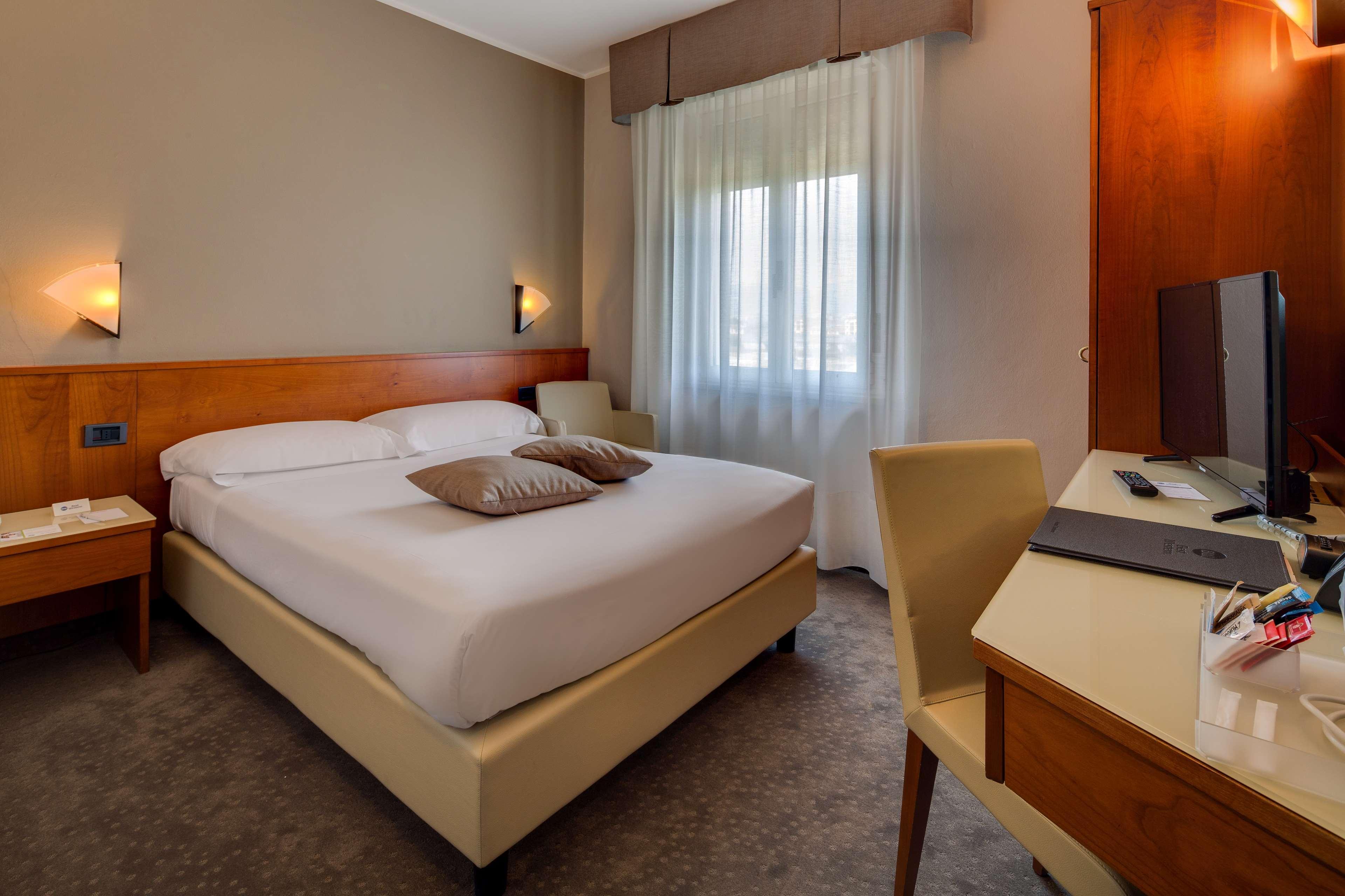 Best Western Hotel Turismo San Martino Buon Albergo Exterior photo
