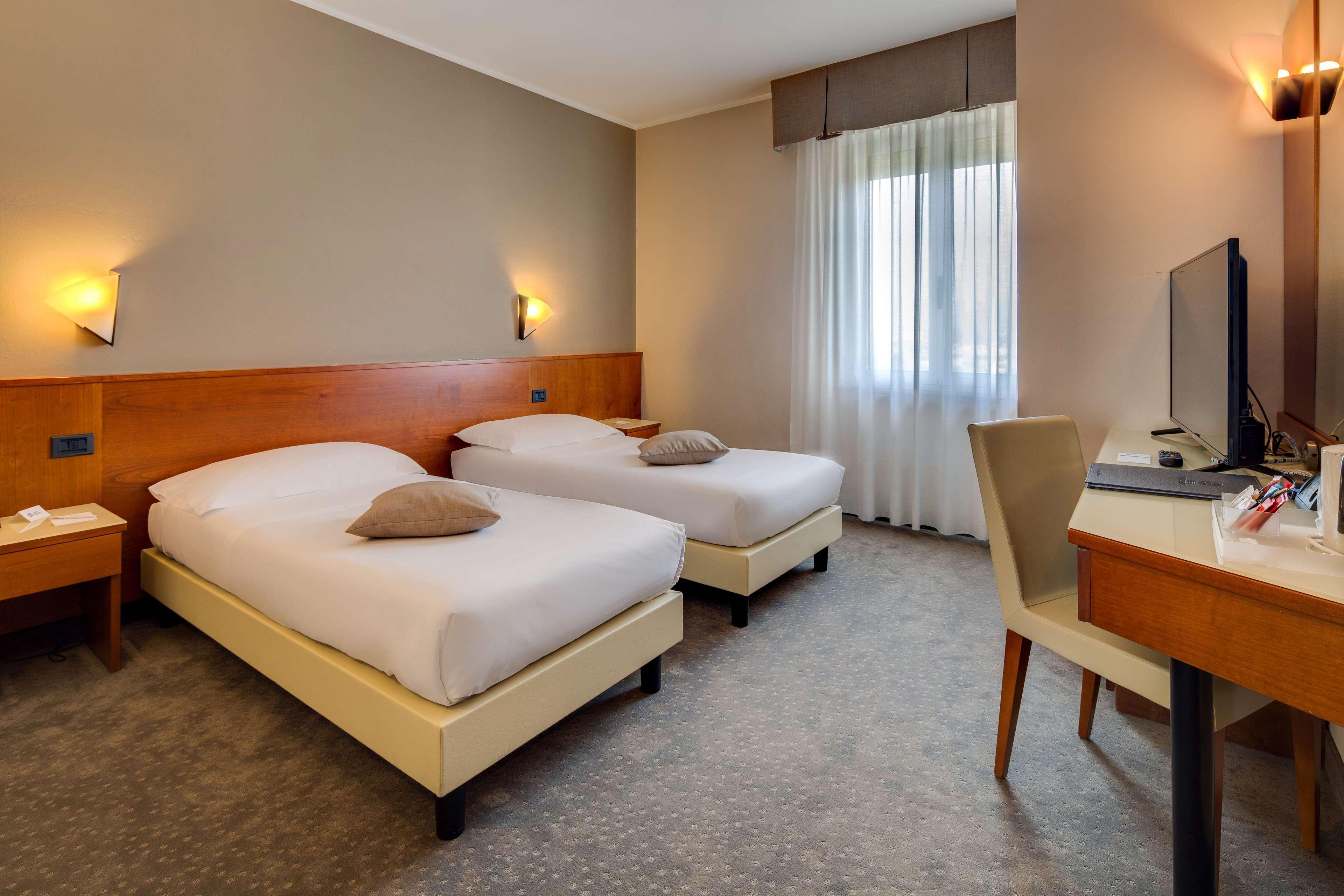 Best Western Hotel Turismo San Martino Buon Albergo Exterior photo