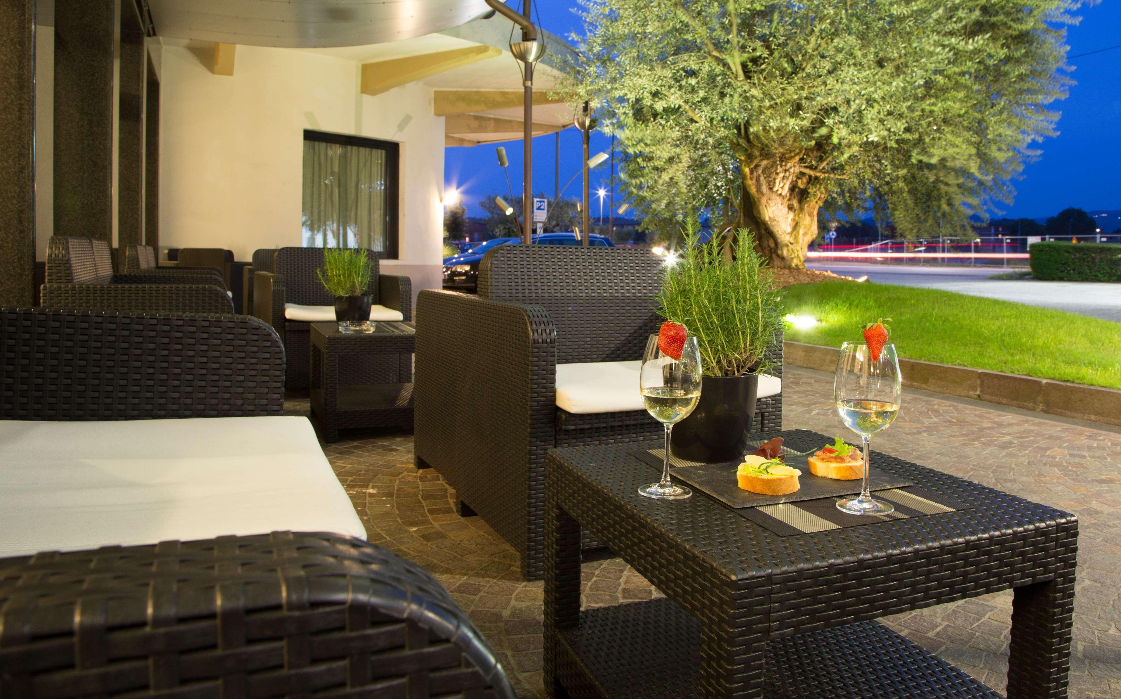 Best Western Hotel Turismo San Martino Buon Albergo Exterior photo