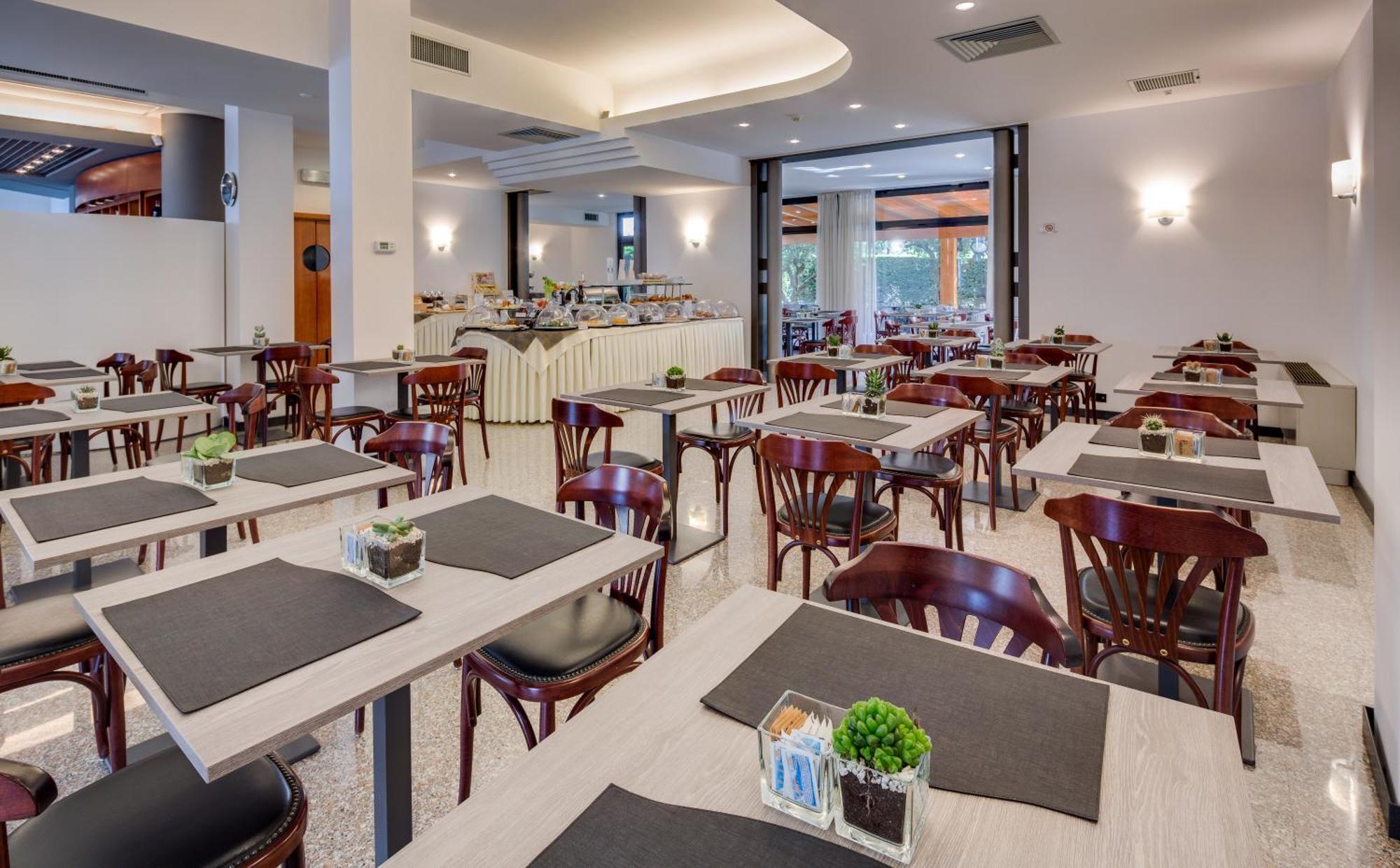 Best Western Hotel Turismo San Martino Buon Albergo Exterior photo