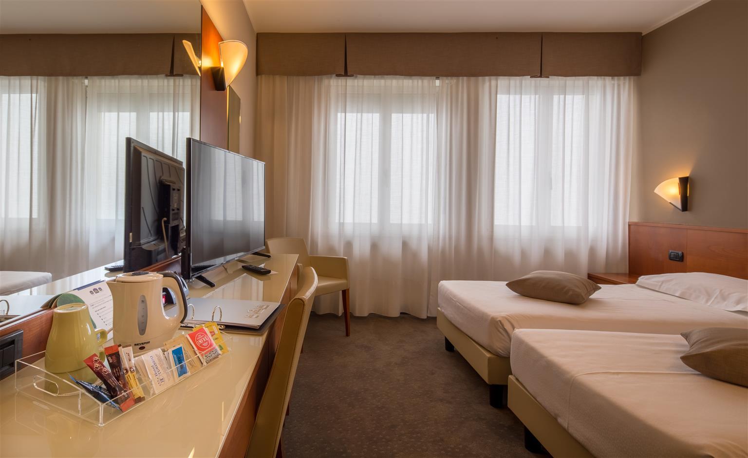 Best Western Hotel Turismo San Martino Buon Albergo Exterior photo